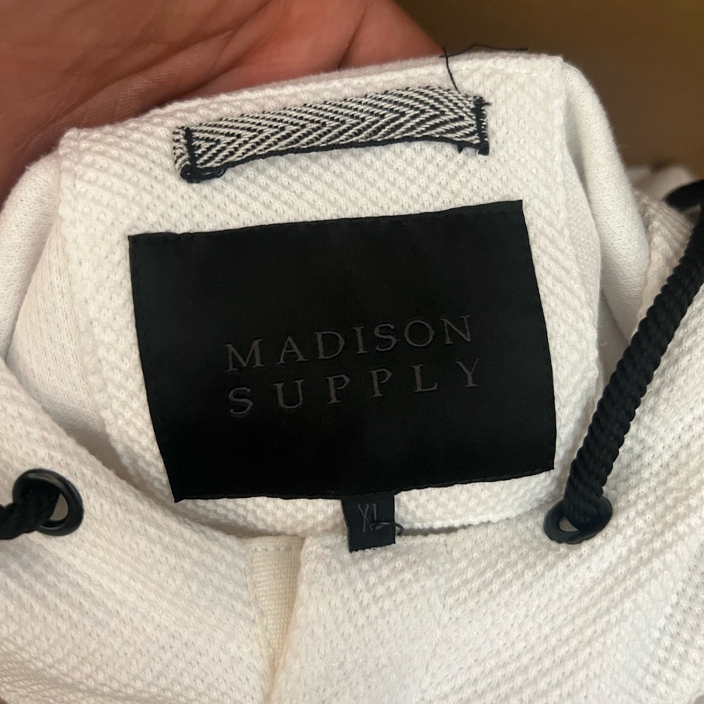 Brand new with tags SIZE : XL